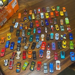 Lot of 80+ Hot Wheels Toy Cars
